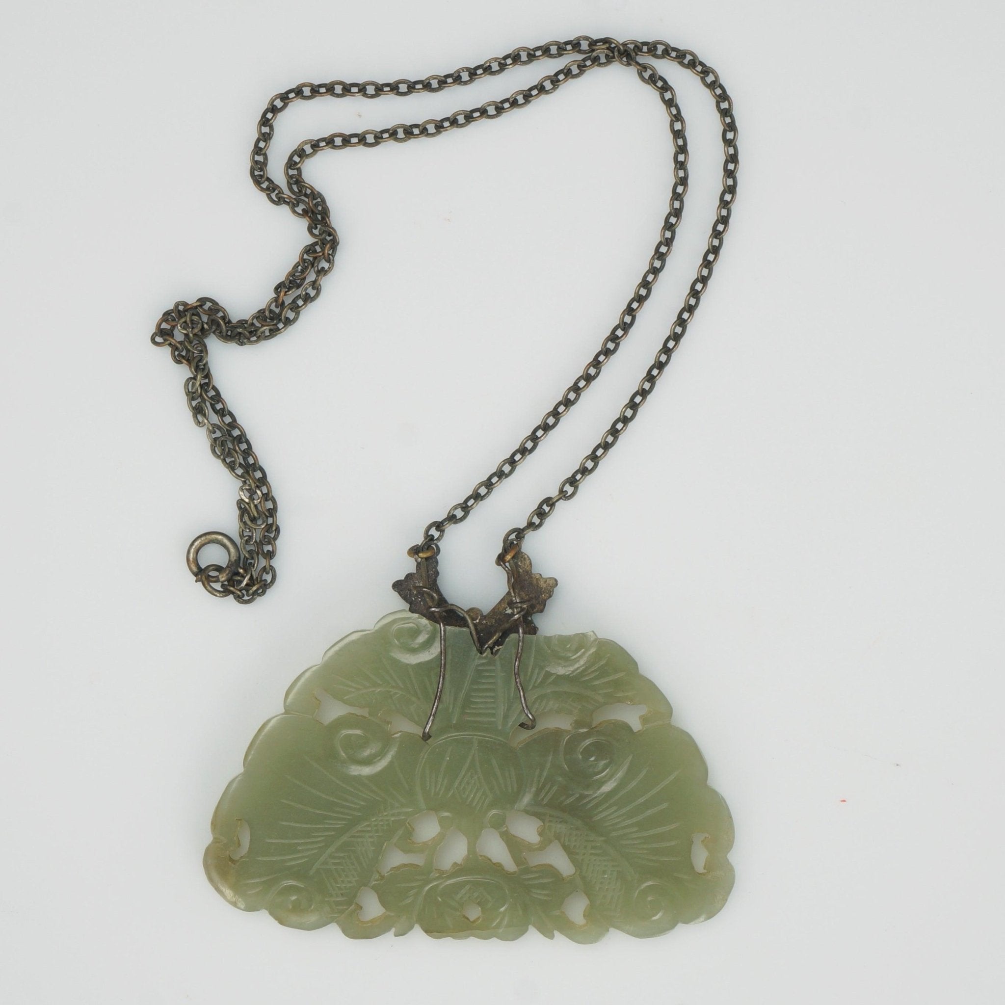 Jade Pendant with Chinese Character in Sterling Silver(W5637) - China Jade  Pendants and Jade Jewelry price | Made-in-China.com